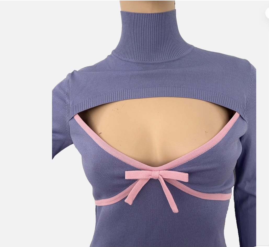 Abito corto a maniche lunghe con cut-out color lilla rosa di MOSCHINO JEANS