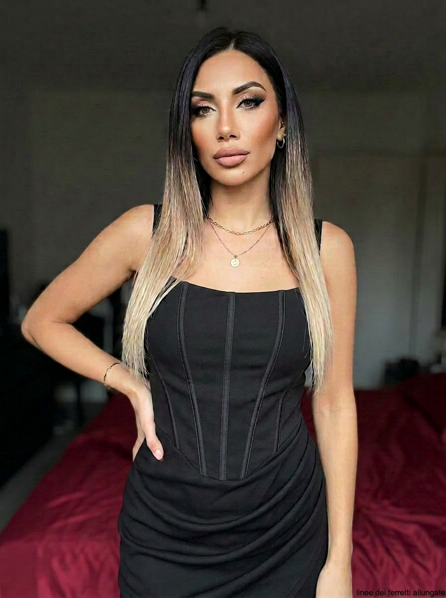 Abito mini corsetto nero "LIBERA"